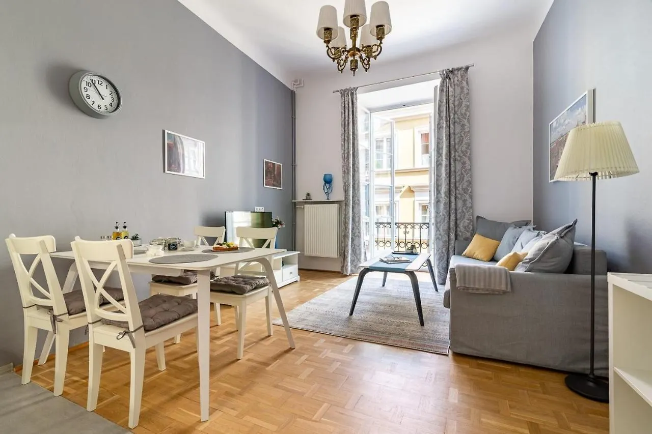 Apartment Rent Like Home - Freta 25 Warsaw Poland